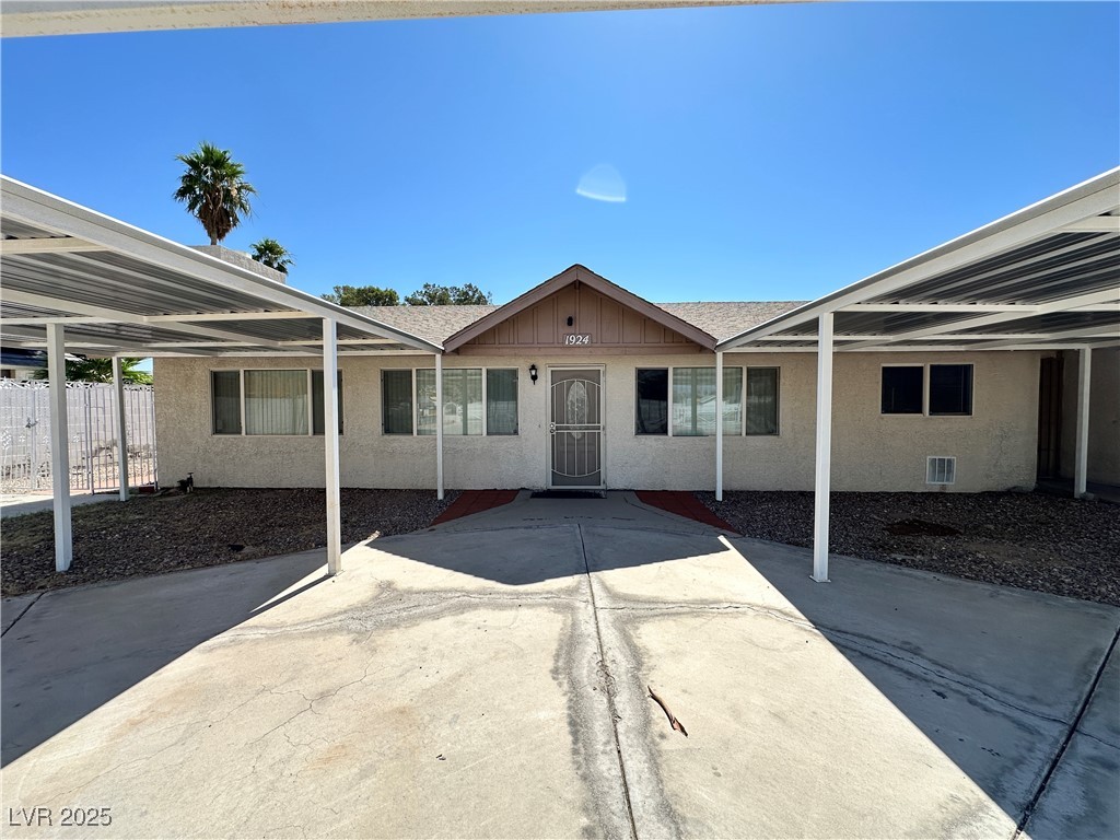 1924 Westwind Road Property Photo 2
