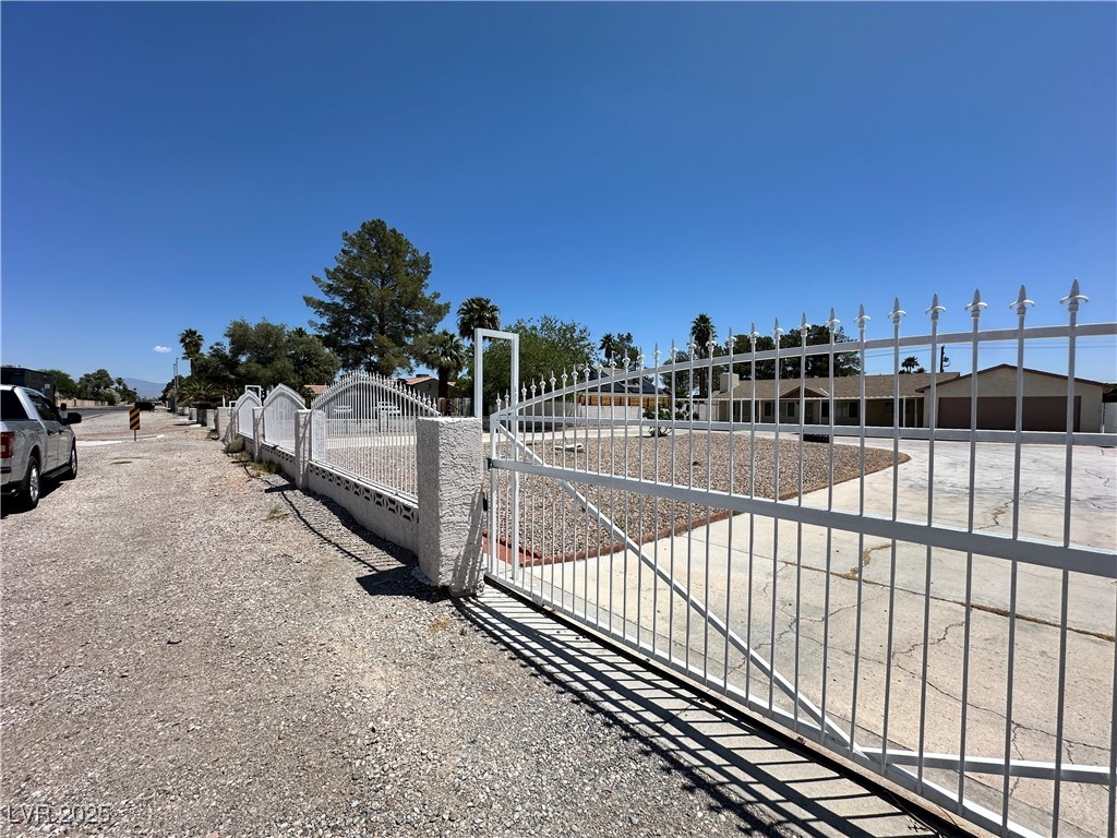 1924 Westwind Road Property Photo 28