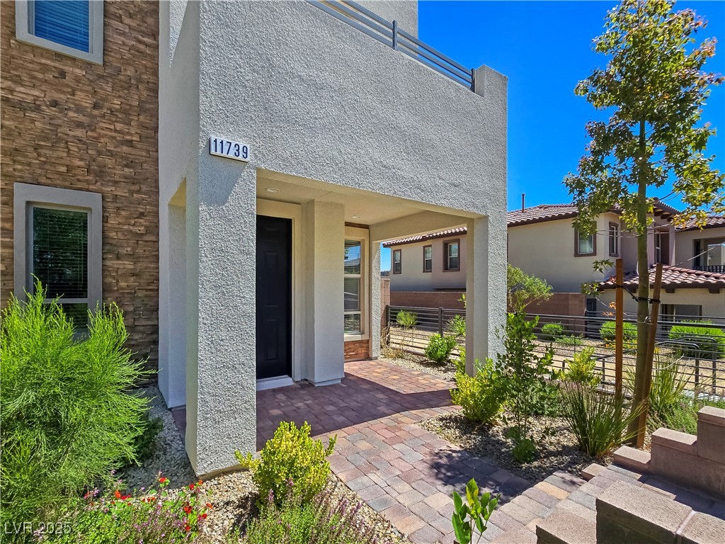 11739 Emerald Lake Avenue Property Photo 5