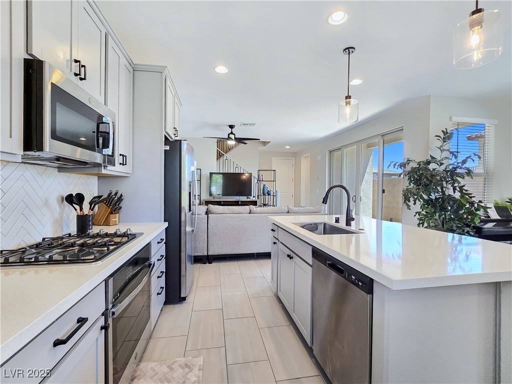 11739 Emerald Lake Avenue Property Photo 13