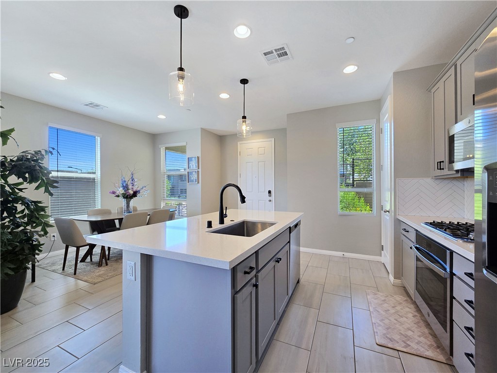 11739 Emerald Lake Avenue Property Photo 16