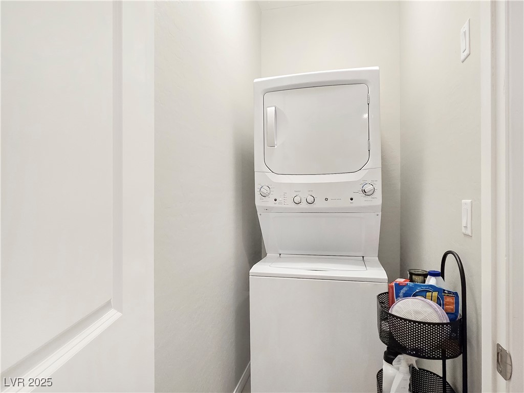 11739 Emerald Lake Avenue Property Photo 39