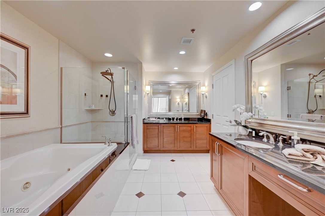 135 East Harmon Avenue 2721 Property Photo 15