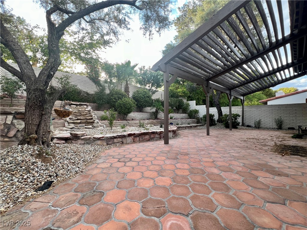2316 Plaza Del Grande Property Photo 21