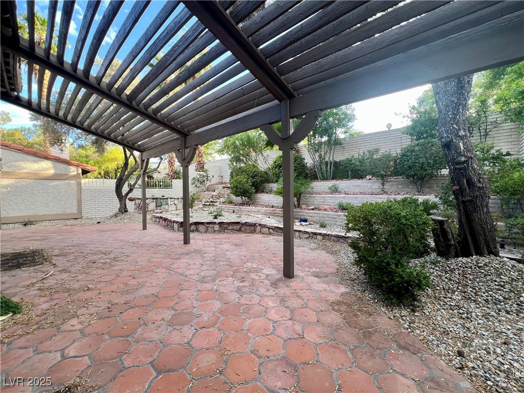 2316 Plaza Del Grande Property Photo 22