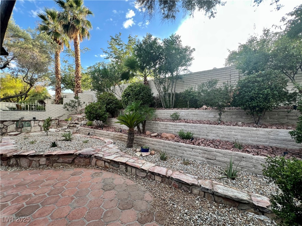 2316 Plaza Del Grande Property Photo 23