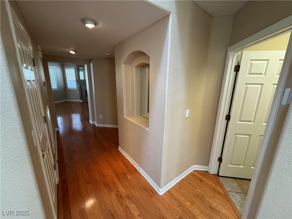 2109 Scarlet Rose Drive Property Photo 6