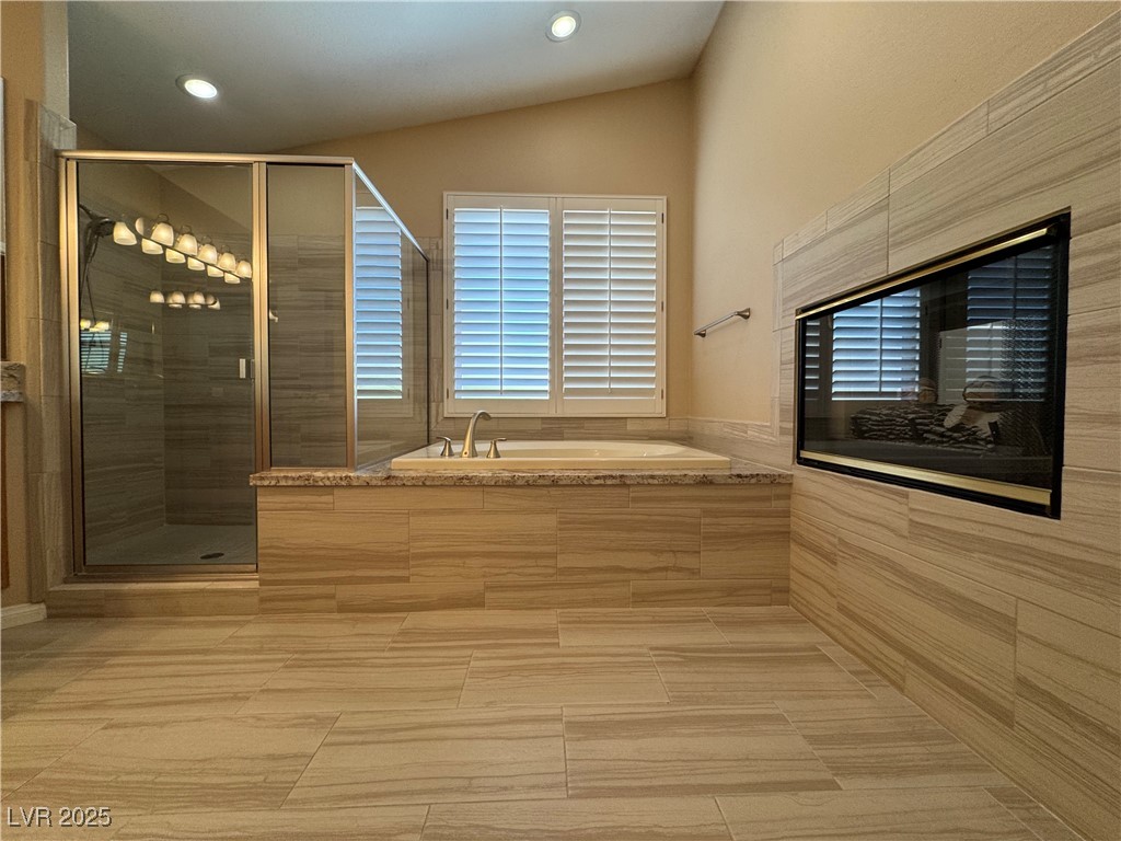 2109 Scarlet Rose Drive Property Photo 32