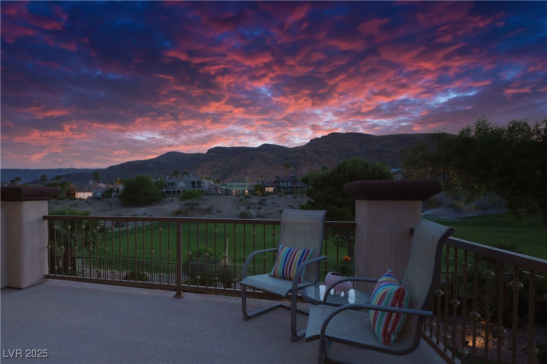 2837 Turtle Head Peak Drive Property Photo 39