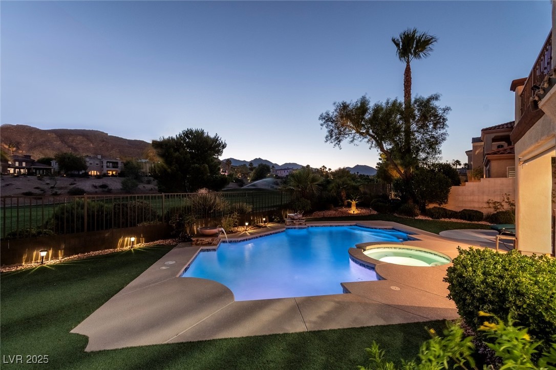 2837 Turtle Head Peak Drive Property Photo 43
