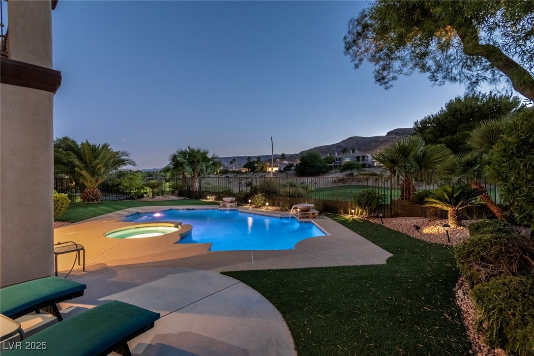 2837 Turtle Head Peak Drive Property Photo 44