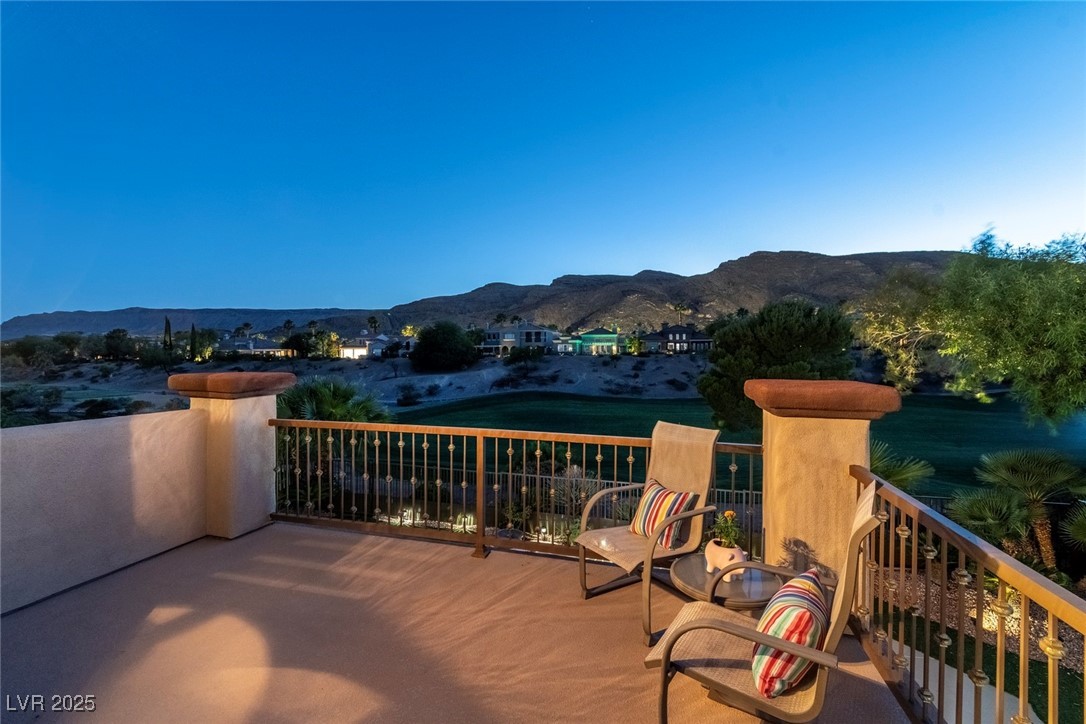 2837 Turtle Head Peak Drive Property Photo 45