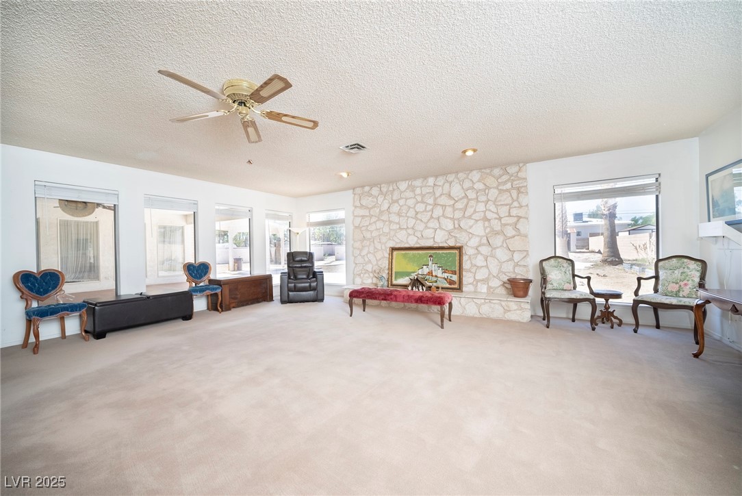 2755 East Russell Road Property Photo 20