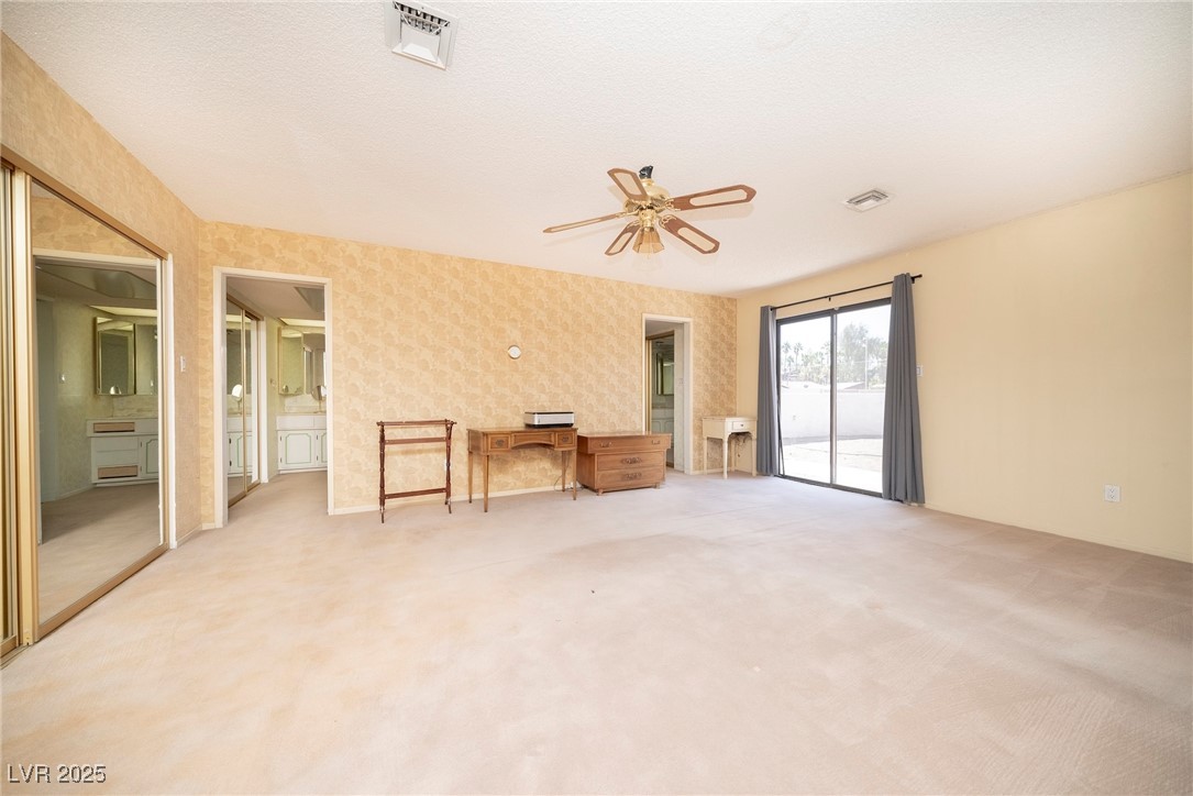 2755 East Russell Road Property Photo 25