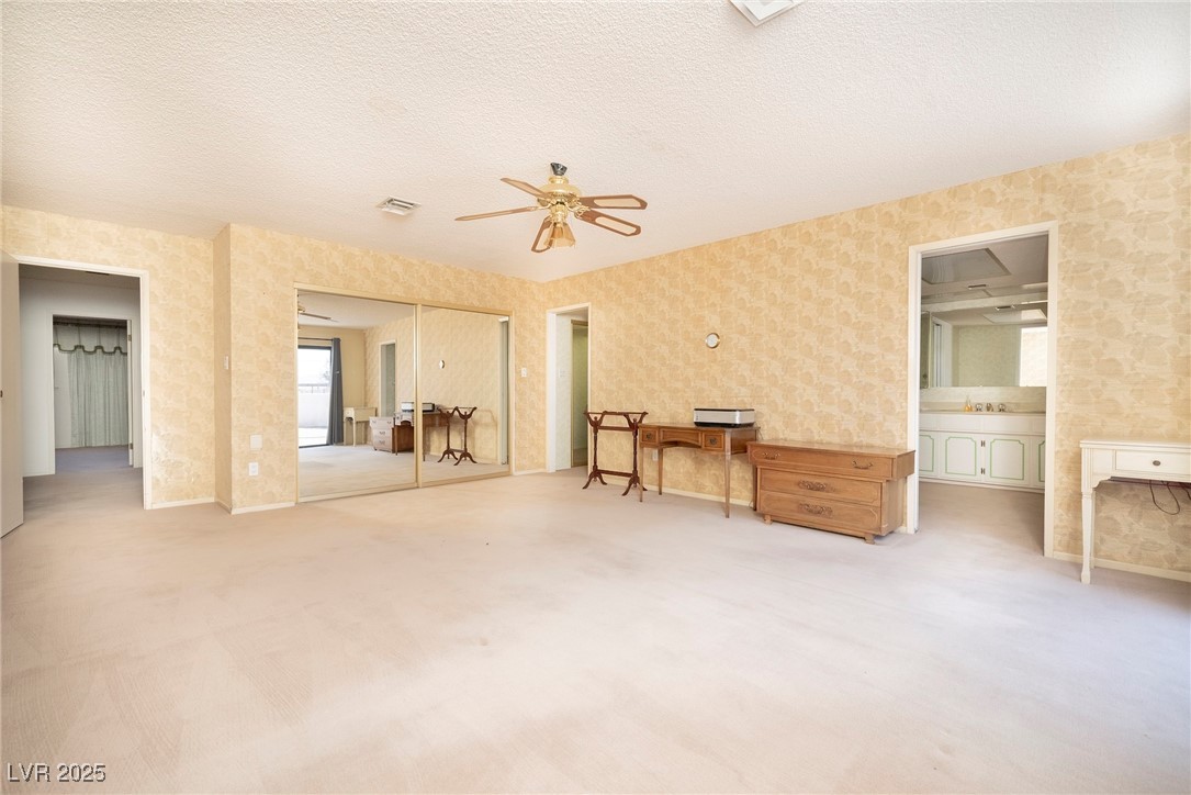 2755 East Russell Road Property Photo 26