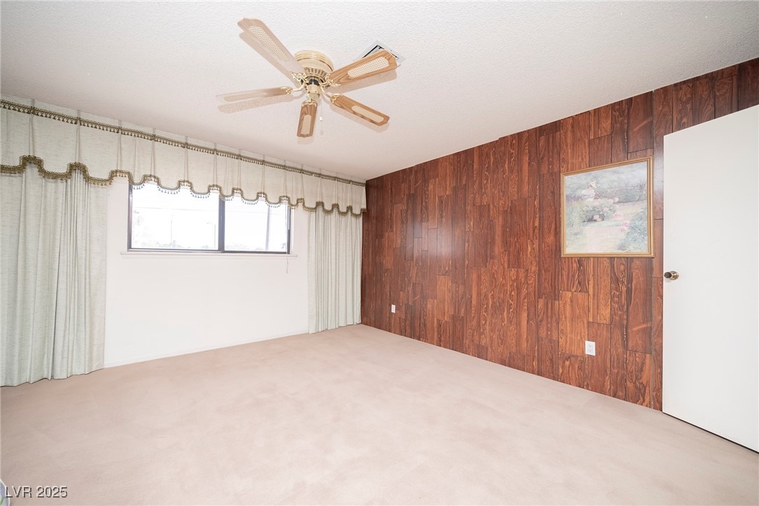 2755 East Russell Road Property Photo 36