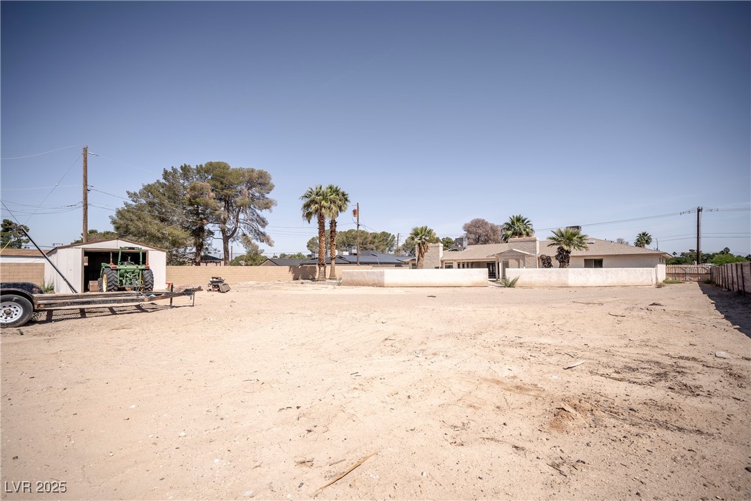 2755 East Russell Road Property Photo 52