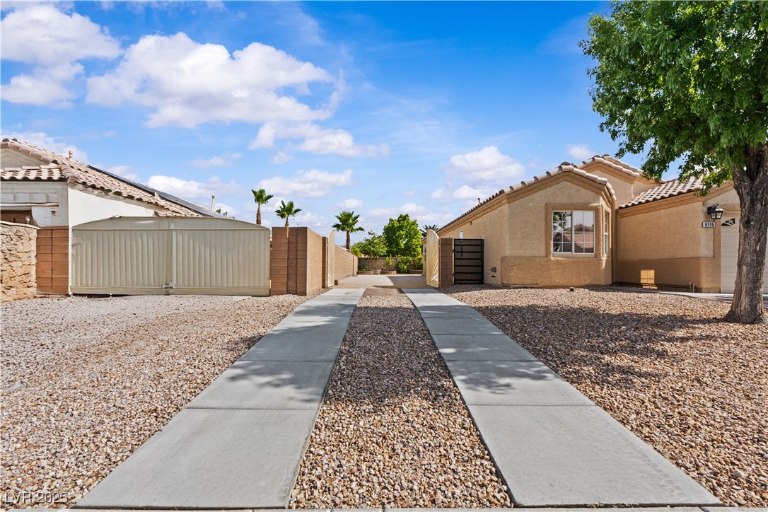 5115 Morning Splash Avenue Property Photo 2