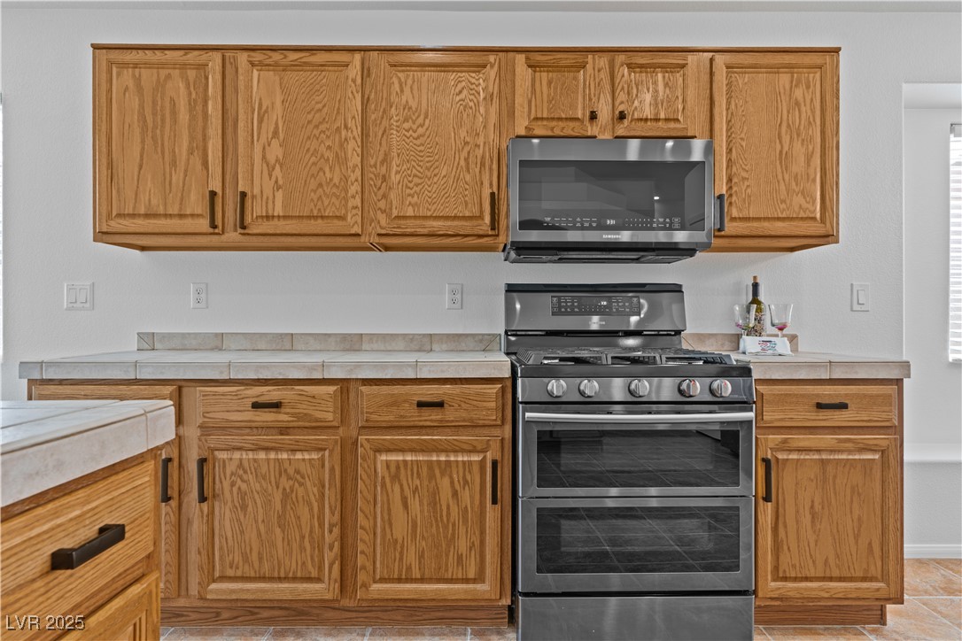 5115 Morning Splash Avenue Property Photo 13