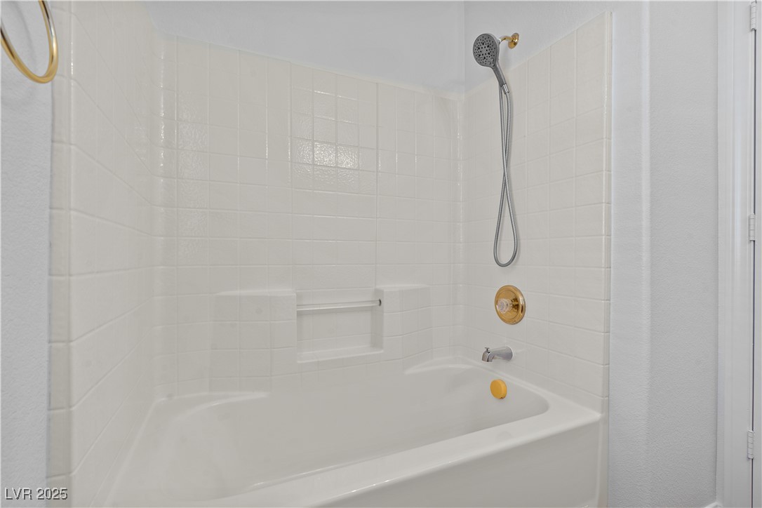 5115 Morning Splash Avenue Property Photo 28
