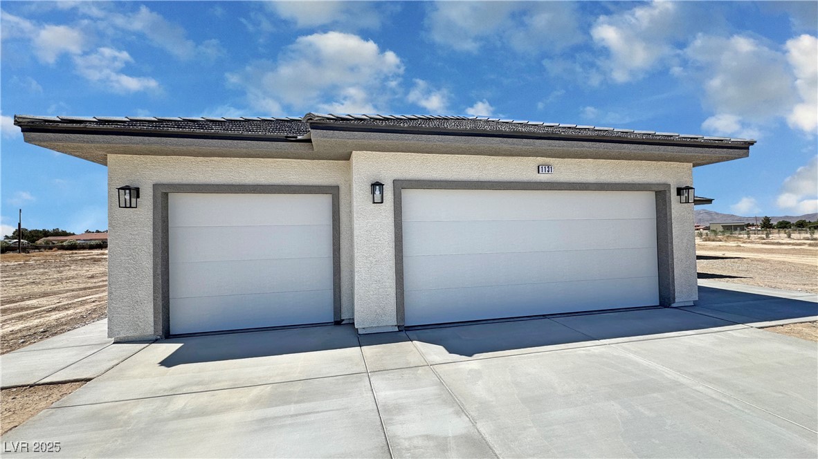 1131 Lupin Street Property Photo 3