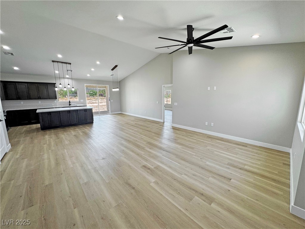 1131 Lupin Street Property Photo 11
