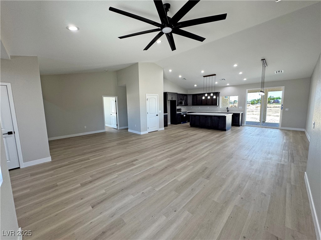 1131 Lupin Street Property Photo 14