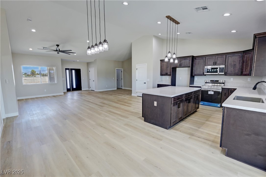 1131 Lupin Street Property Photo 19