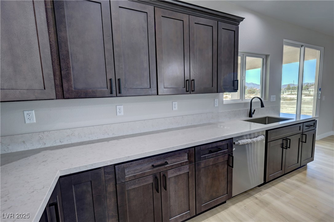 1131 Lupin Street Property Photo 27