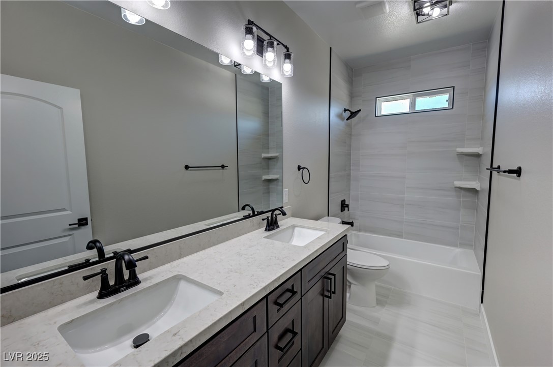 1131 Lupin Street Property Photo 59