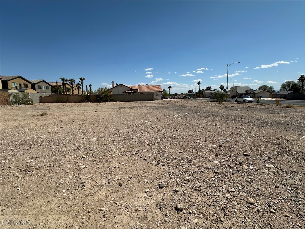 1942 Mount Hood Street Property Photo 5