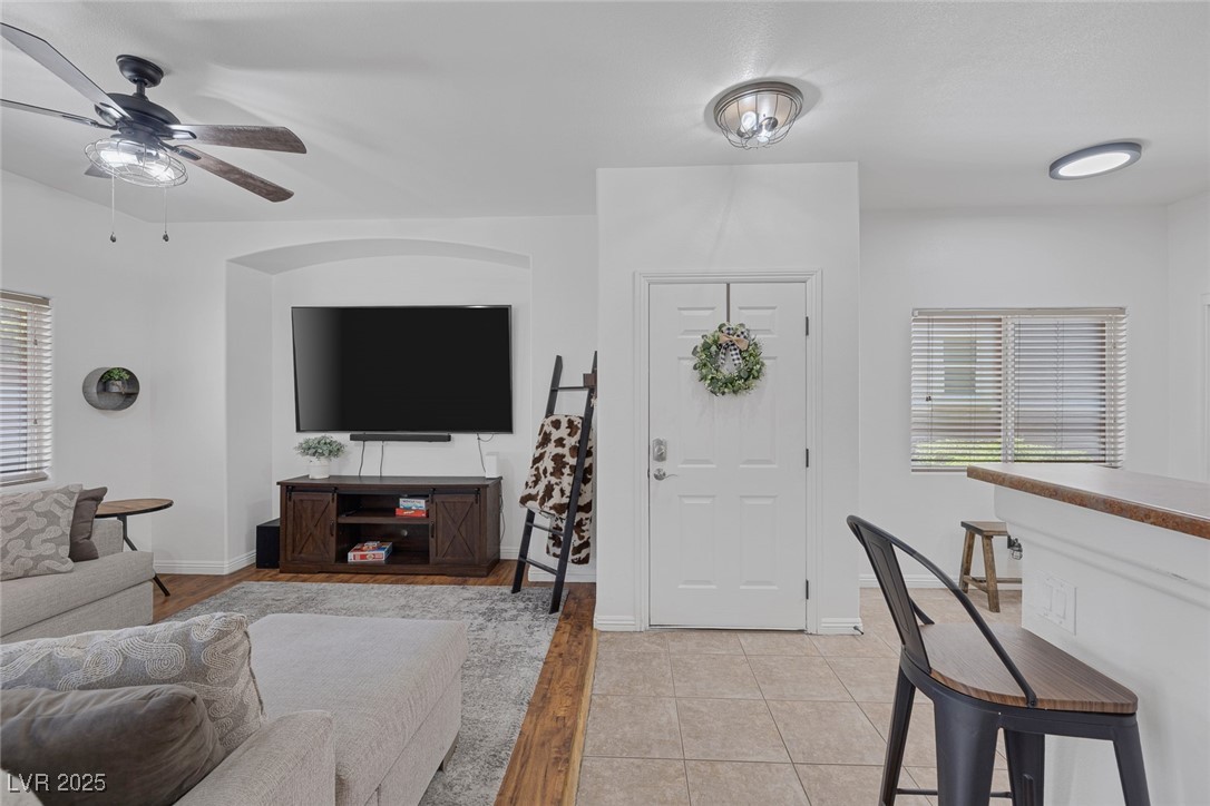8639 Horizon Wind Avenue 102 Property Photo 5