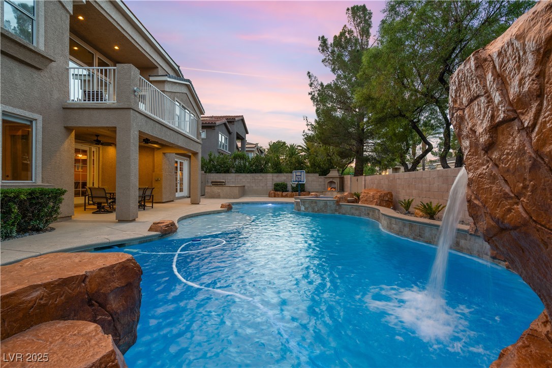 1016 Sable Mist Court Property Photo 17