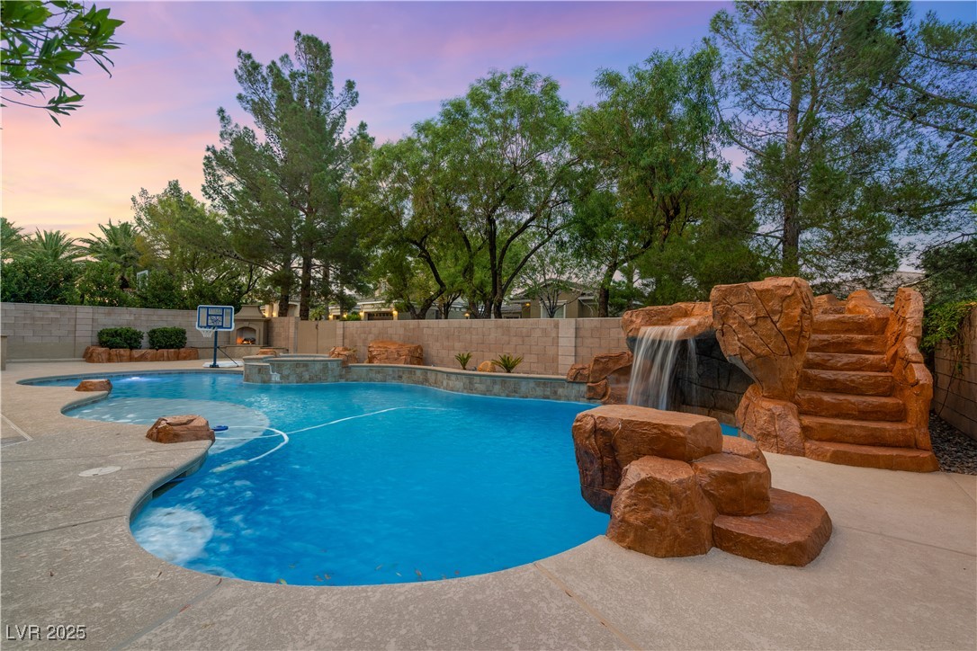 1016 Sable Mist Court Property Photo 24