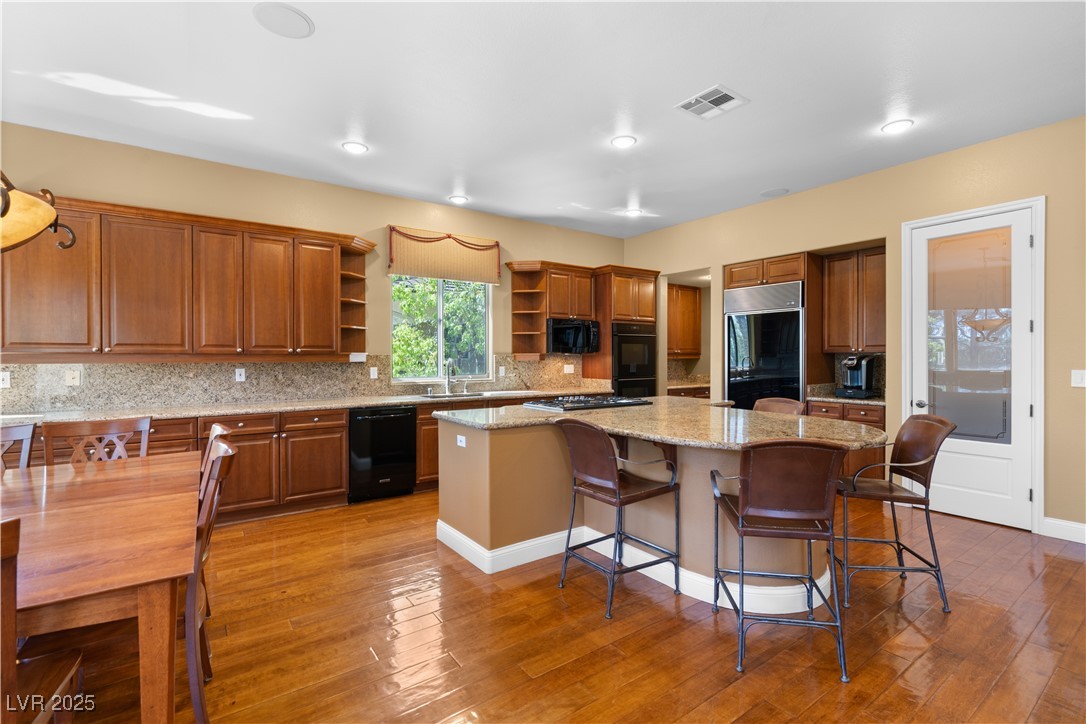 1016 Sable Mist Court Property Photo 31