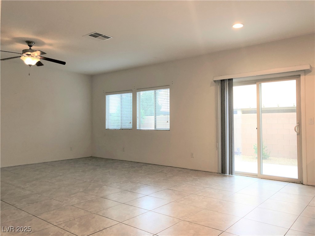 8380 Spanish Creek Court Property Photo 7