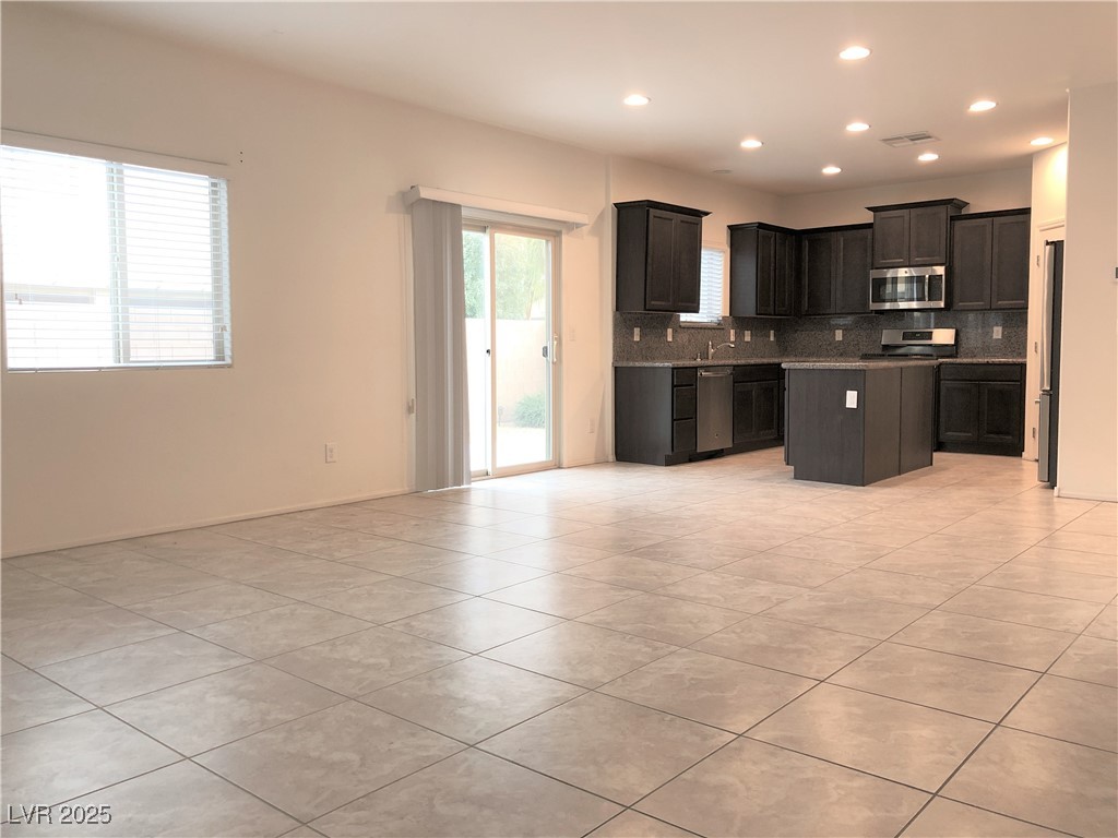 8380 Spanish Creek Court Property Photo 11