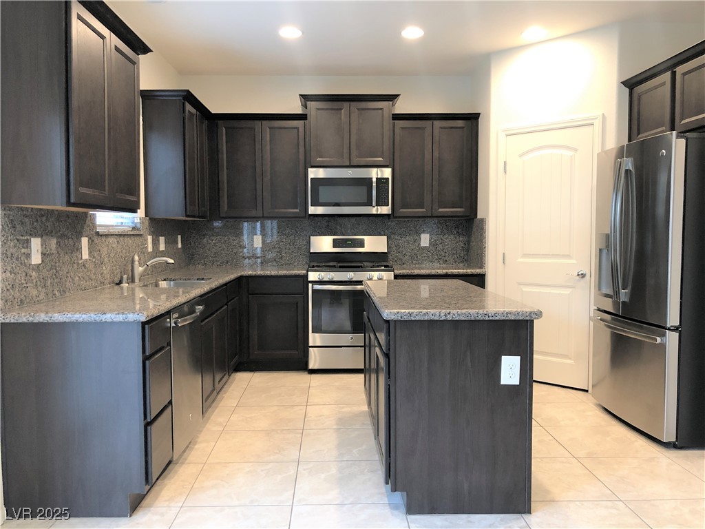8380 Spanish Creek Court Property Photo 13