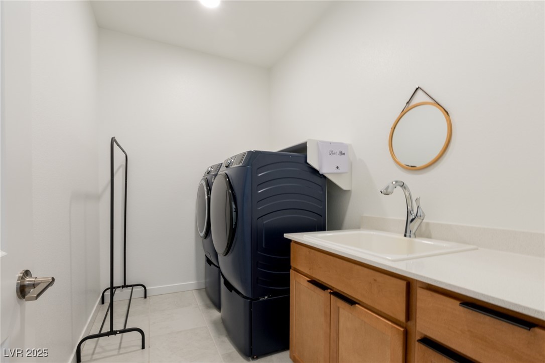 6927 Desert Finch Street Property Photo 28