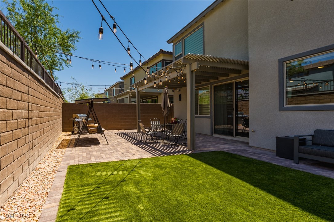 6927 Desert Finch Street Property Photo 35