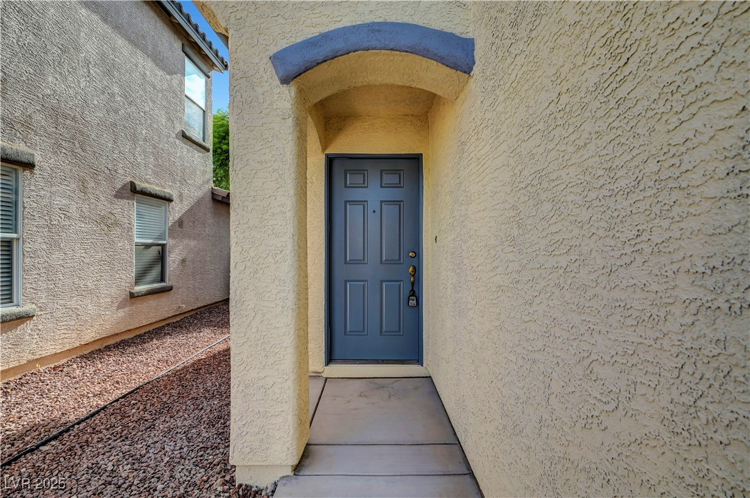 2431 Lilac Cove Street Property Photo 9