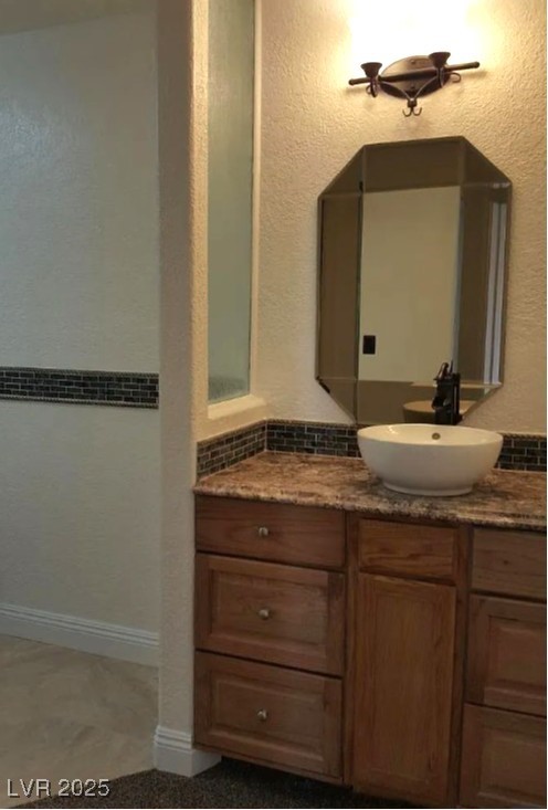 728 Apple Tree Court Property Photo 8