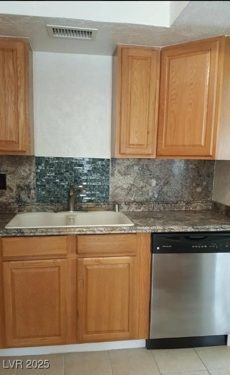 728 Apple Tree Court Property Photo 15