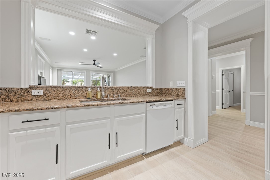 2601 Bahama Point Avenue Property Photo 8