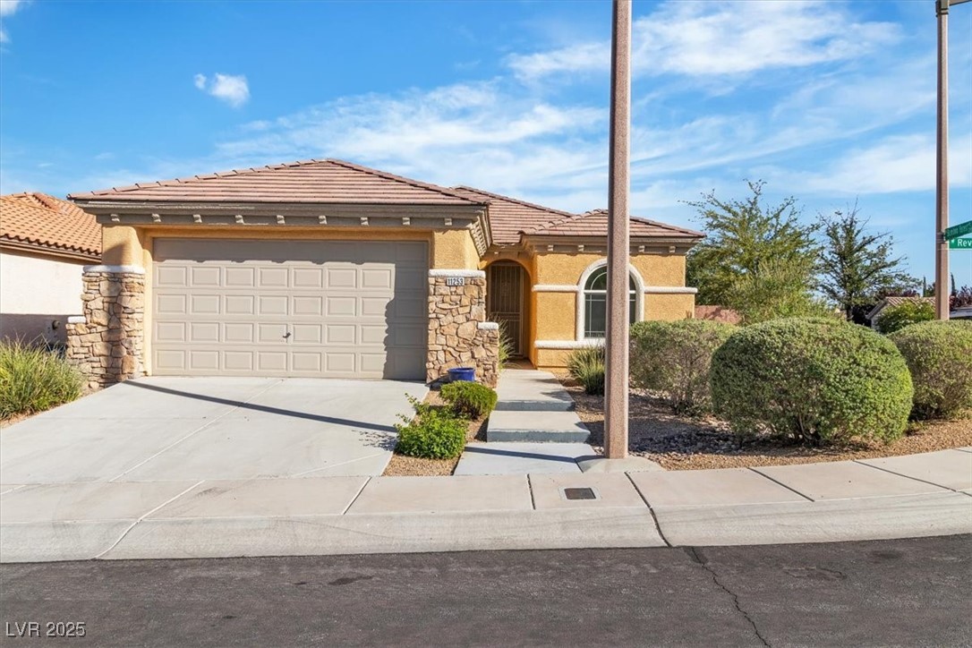 11253 Revelry Lane Property Photo 1
