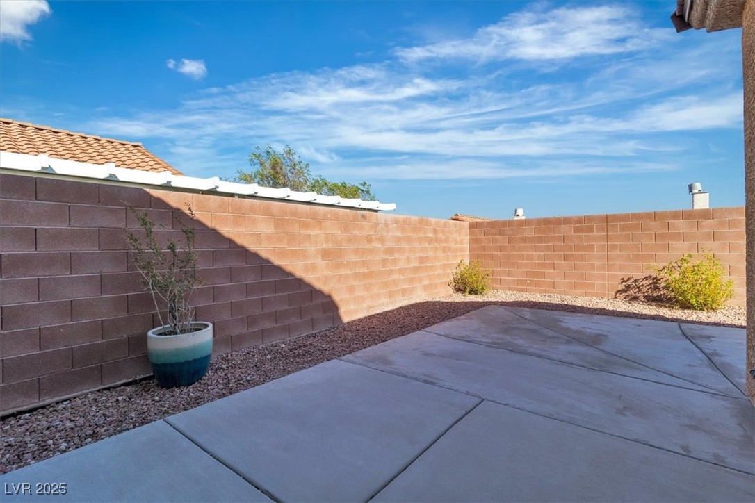 11253 Revelry Lane Property Photo 28