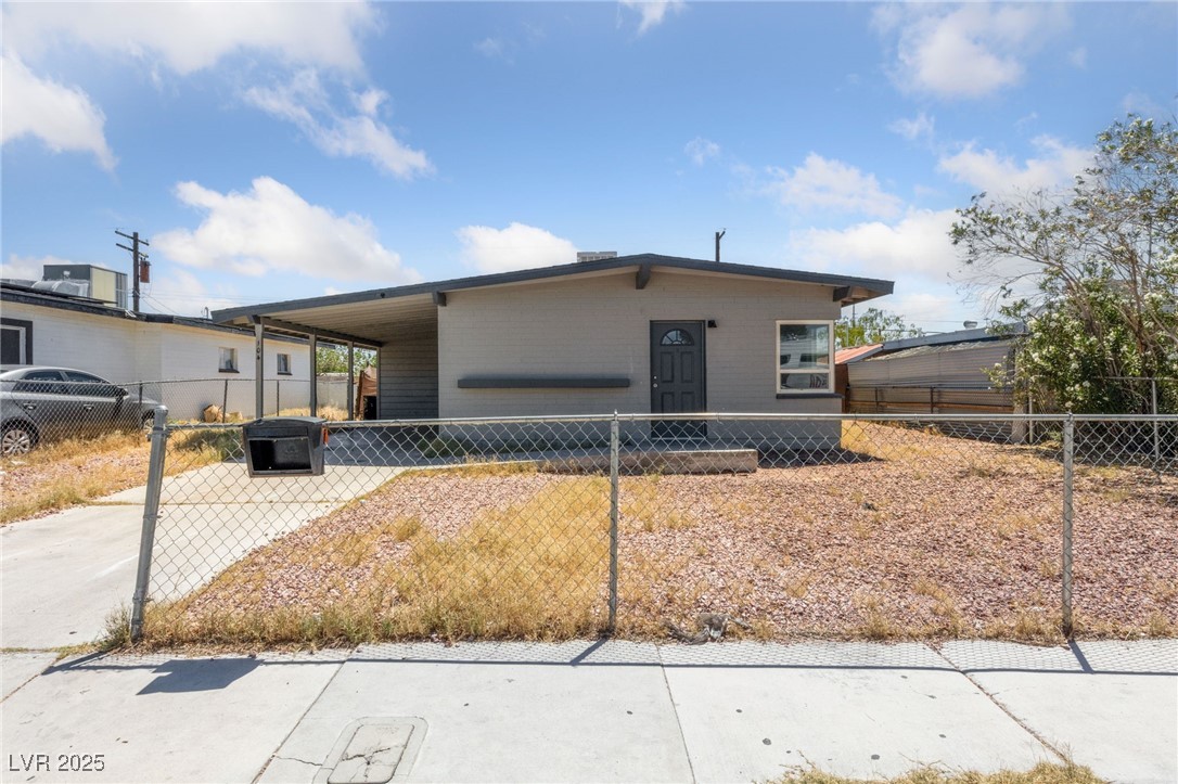104 Stanford Street Property Photo