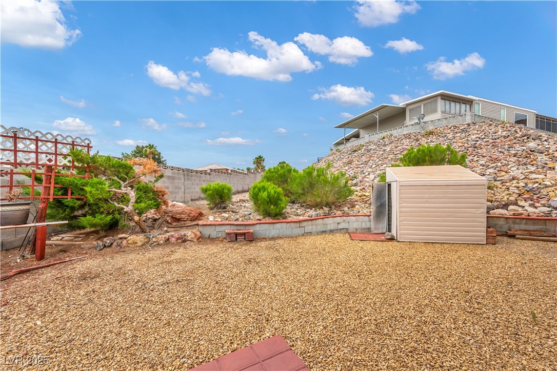 669 Mount Blackburn Lane Property Photo 15