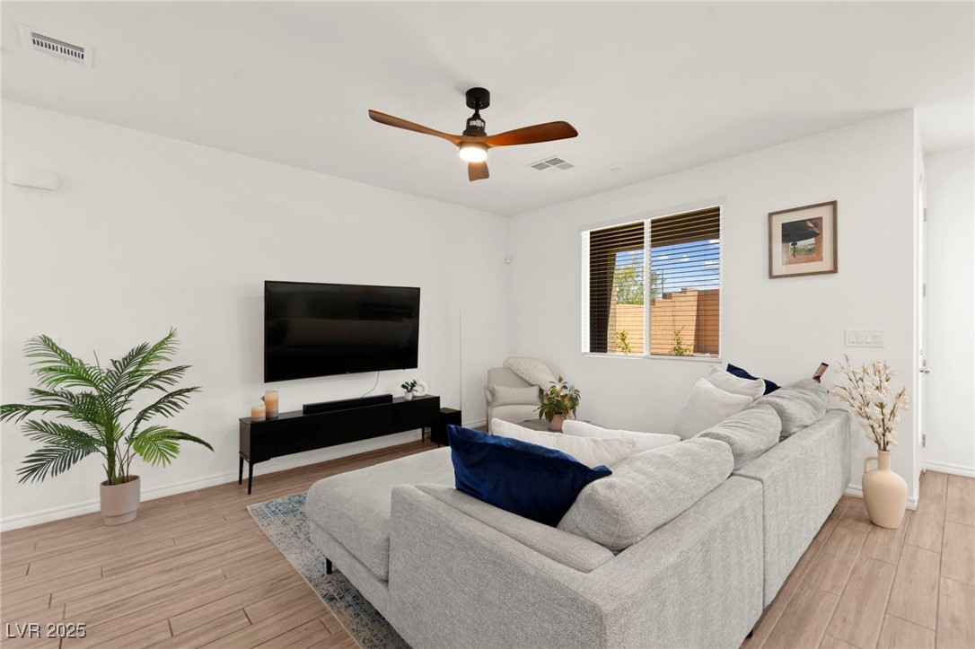 9743 Mojave Mountain Street Property Photo 1