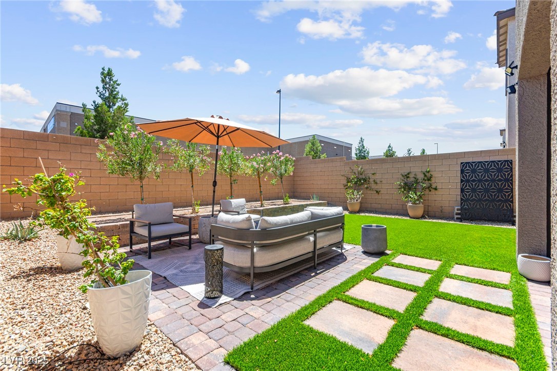9743 Mojave Mountain Street Property Photo 5